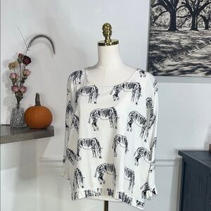 For Cynthia White Linen and Black Zebra Patterned Top Large